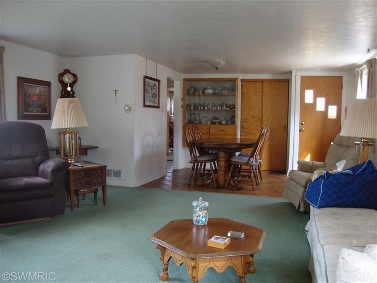 6575 Kruger Rd, Three Oaks, MI 49128 - photo 1