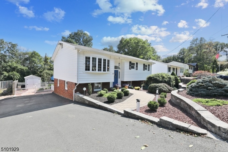 327 Dupont Ave, Hopatcong, NJ 07843 - photo 1