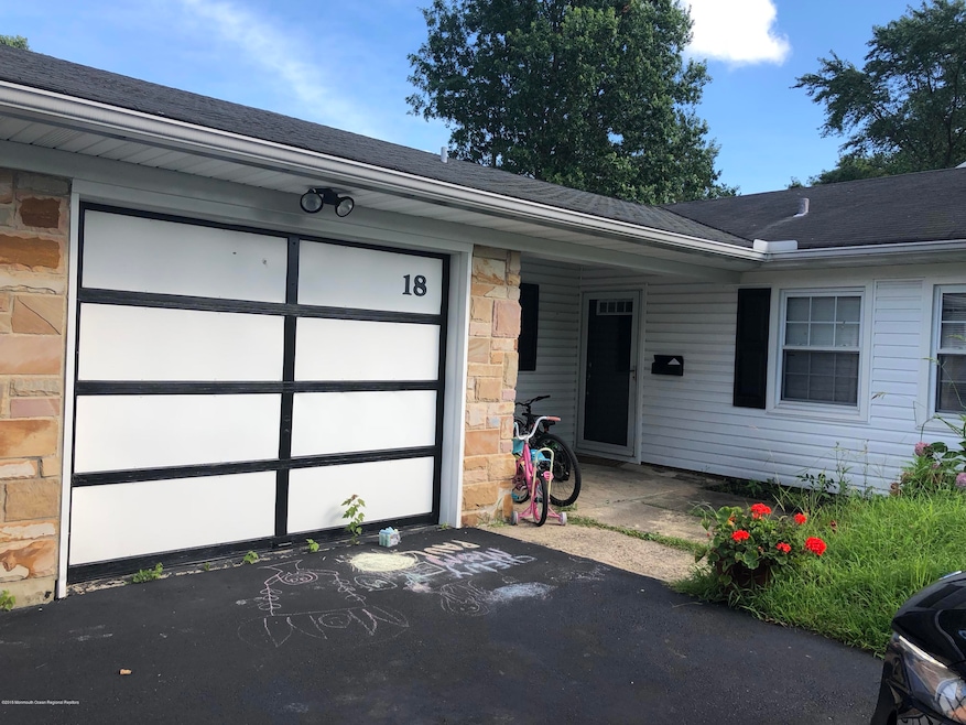 18 Deborah Ln, Matawan, NJ 07747 - photo 1