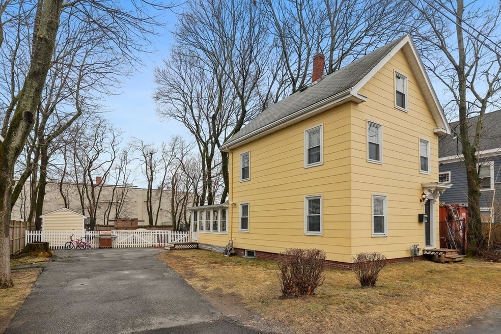 142 8th Ave, Haverhill, MA 01830 - photo 1