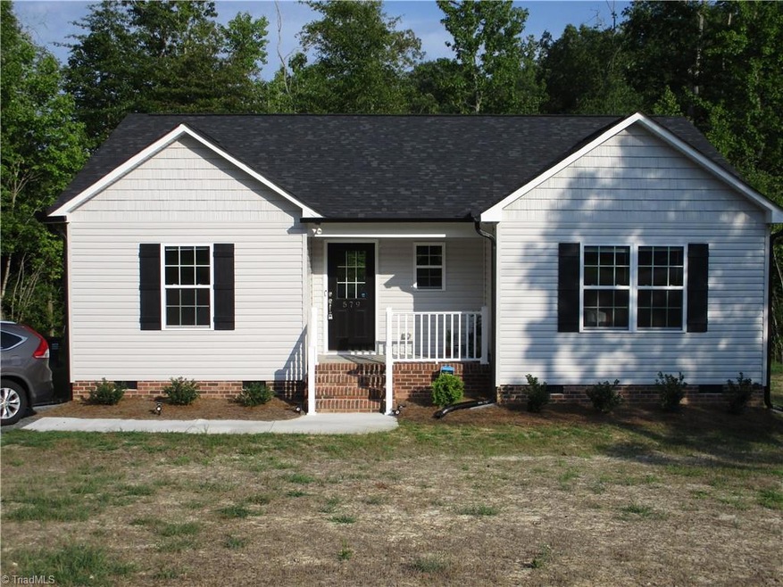 579 Skycrest Country Rd, Asheboro, NC 27205 - photo 1