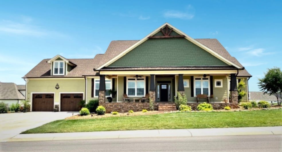 Front of 20 Windjammer Ct