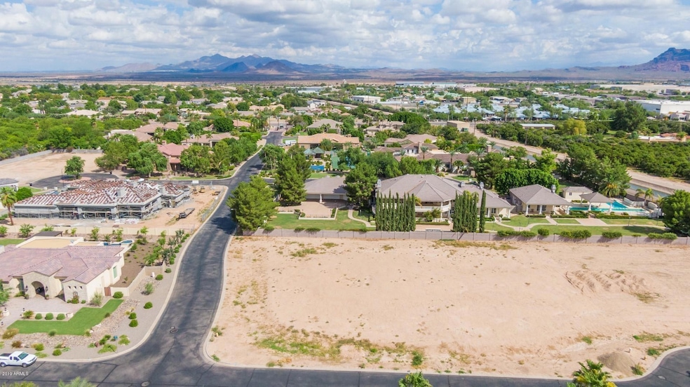3948 E Norcroft Cir unit 17, Mesa, AZ 85215 - photo 1