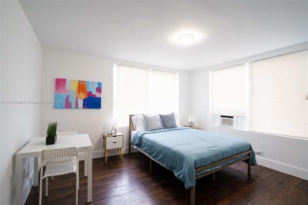 444 Ponce de Leon Blvd unit 7, Coral Gables, FL 33134 - photo 1