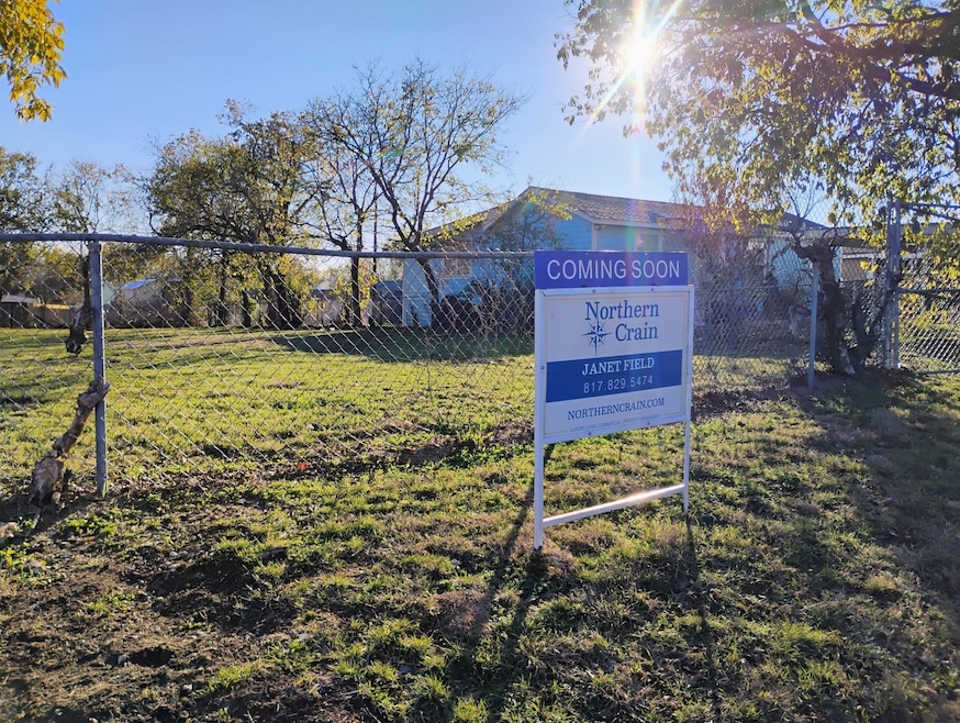 5505 Lovell Ave, Fort Worth, TX 76107 - photo 1