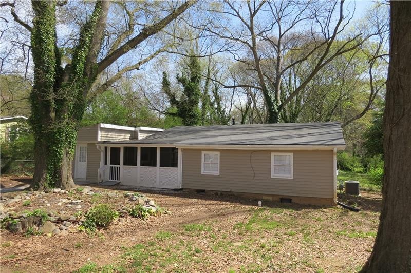 1698 Donna Lynn Dr SE, Smyrna, GA 30080 - photo 1