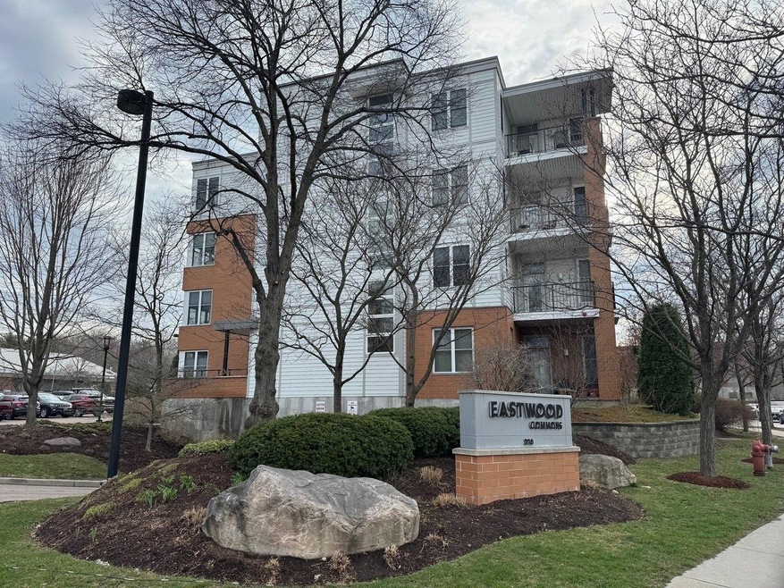 370 Farrell St unit 312, South Burlington, VT 05403 - photo 1