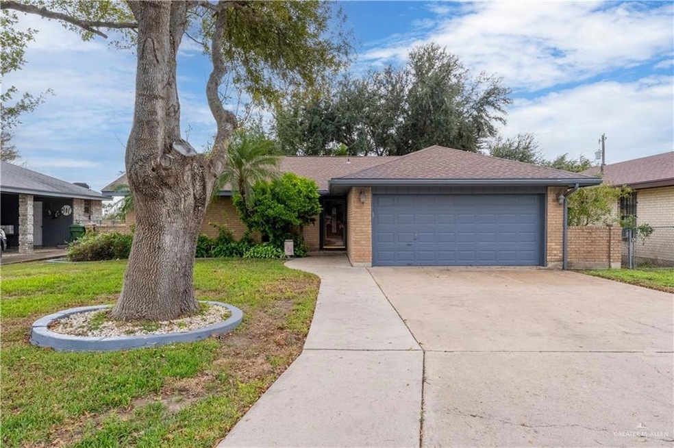 421 Becker St, Alamo, TX 78516 - photo 1