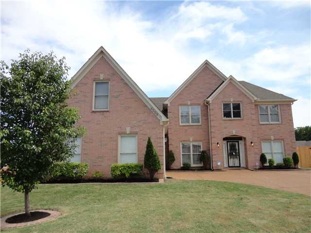 Gorgeous Home on Large Lot!