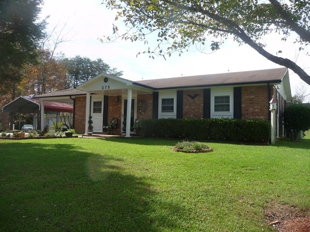 275 Robin Rd, Martinsville, VA 24112 - photo 1