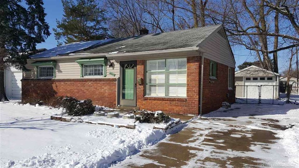 26003 Kathy St, Roseville, MI 48066 - photo 1