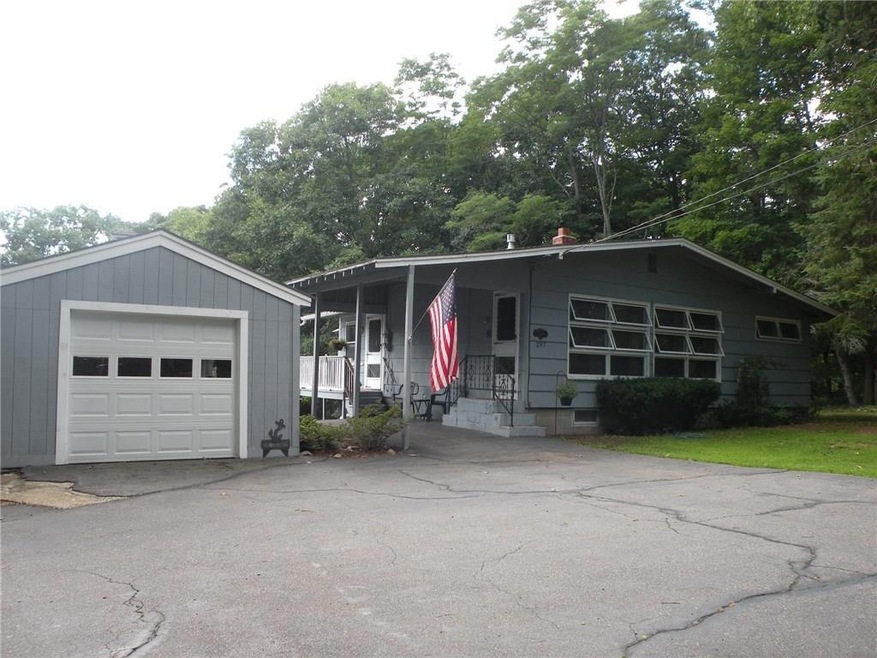 Wonderful home with a detached...