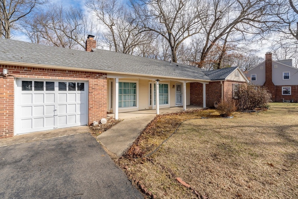 Sold $330,000 • Co-Listing Agent