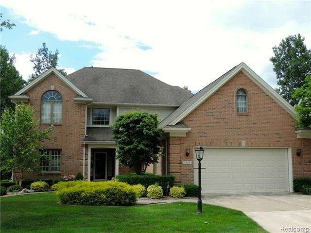 8568 Invitational Dr, Washington, MI 48094 - photo 1