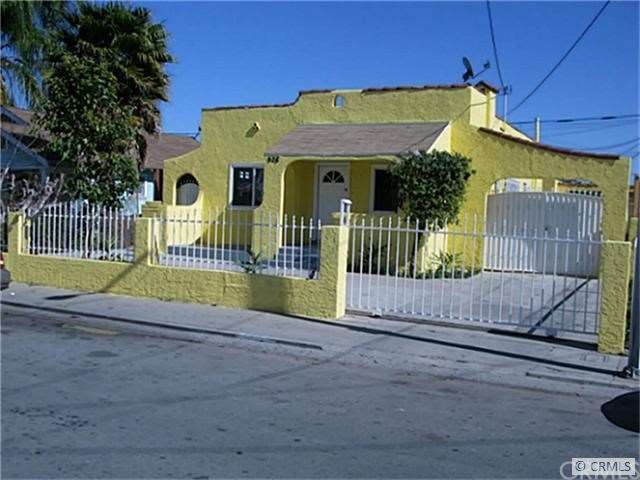 Fresh paint and completely secure property.