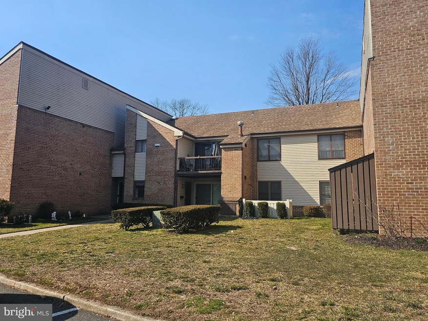 1475 Mount Holly Rd unit G6, Beverly, NJ 08010 - photo 1