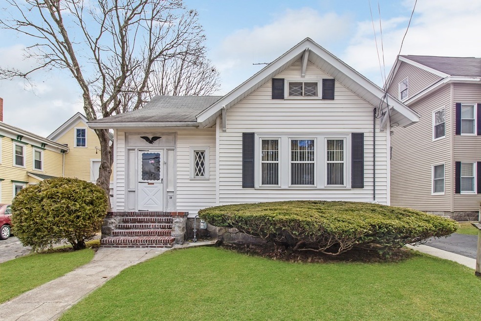 19 Stevens St, Methuen, MA 01844 - photo 1