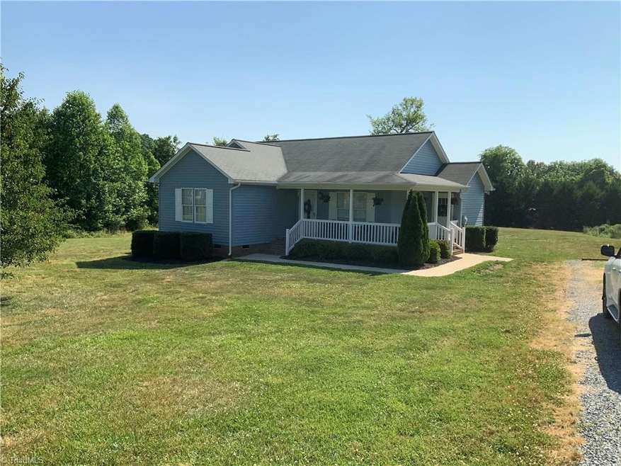 2565 Cordie Dr, Asheboro, NC 27205 - photo 1