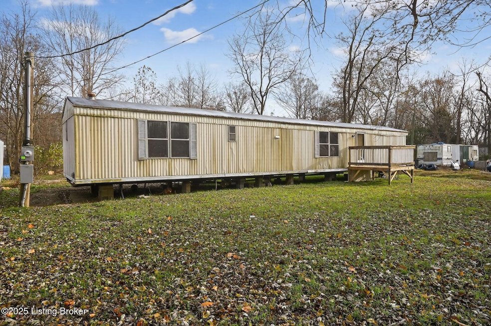 226 Creekside Dr, Shepherdsville, KY 40165 - photo 1