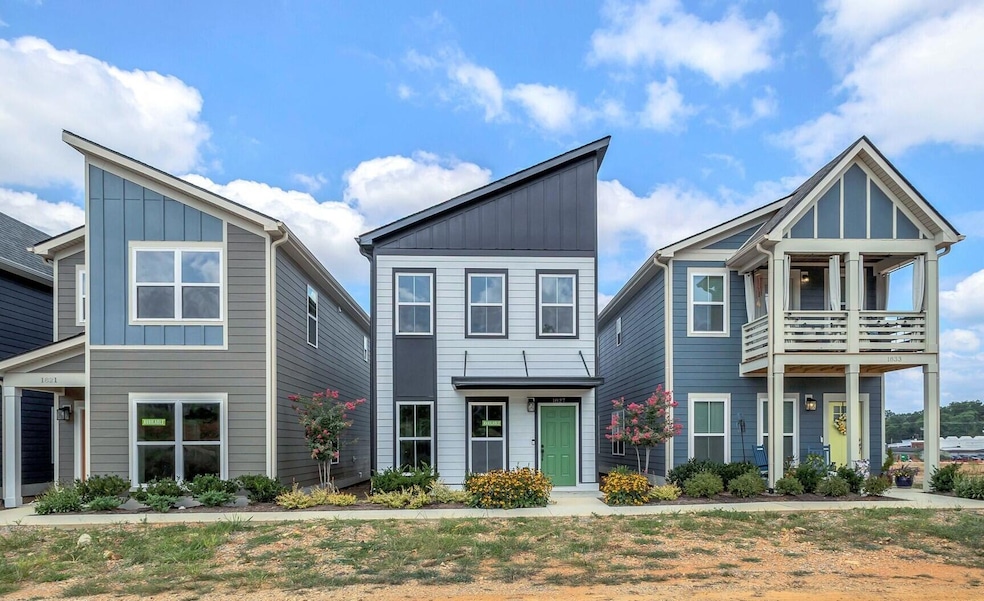 1827 Cotton Way, Chattanooga, TN 37404 - photo 1