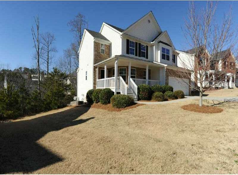 Exterior Front. Side yard is a great additional pl