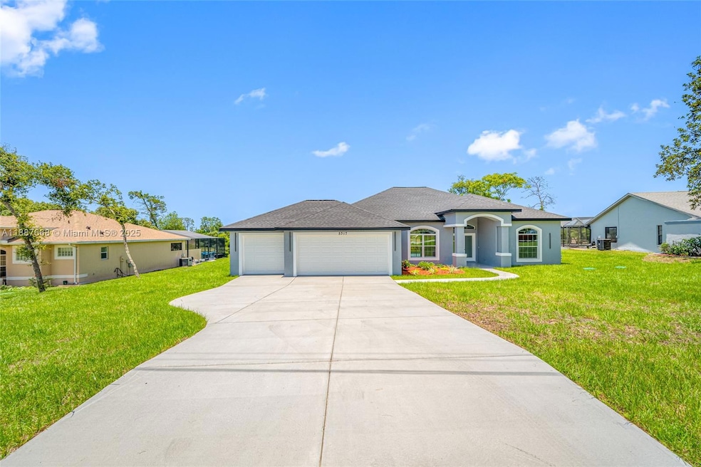 5317 Lydia Ct, Spring Hill, FL 34608 - photo 1