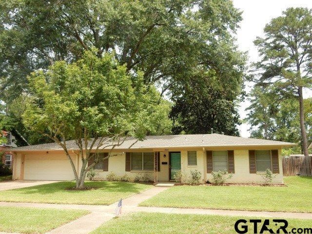 200 200 Alpine, Tyler, TX 75701 - photo 1