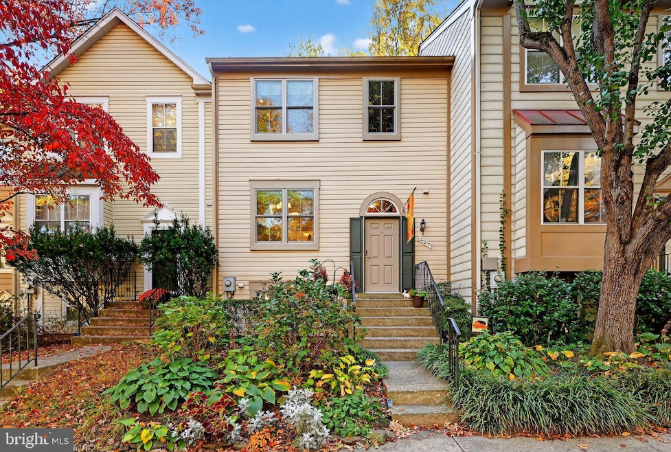 Under Contract $425,000 • Co-Listing Agent