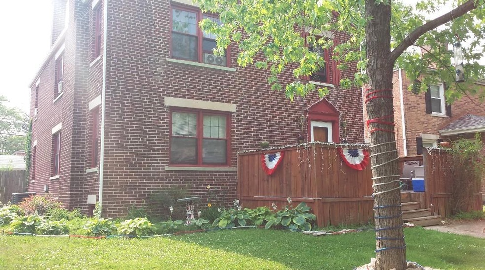 911 Palmer Rd - Exterior 1