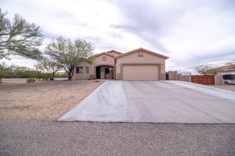 1027 N Davidson Canyon Rd, Vail, AZ 85641 - photo 1