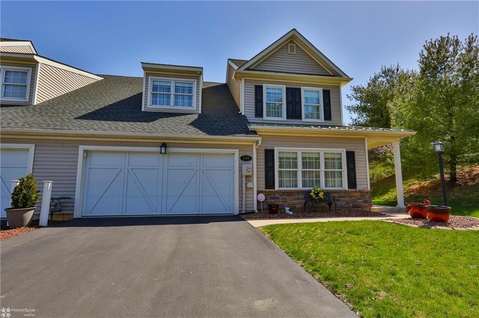 5500 Briar Ln, Whitehall, PA 18052 - photo 1