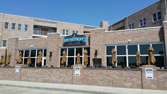 broadway-grill-tavern