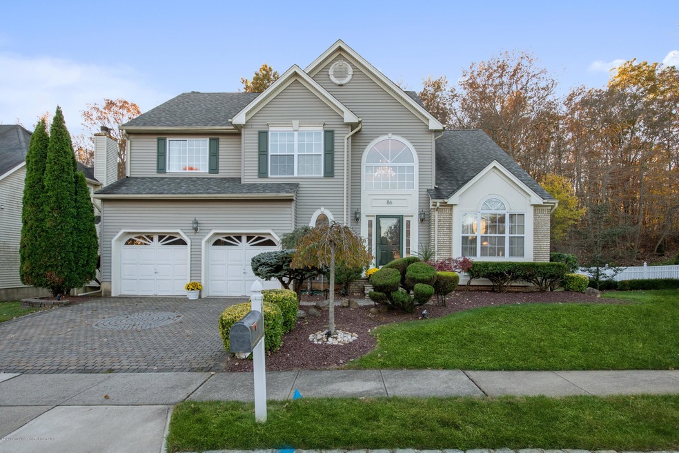 01_86WindingBrookDr_2001_HiRes