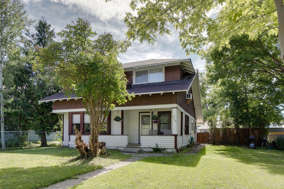7207thAveW(22of33)
