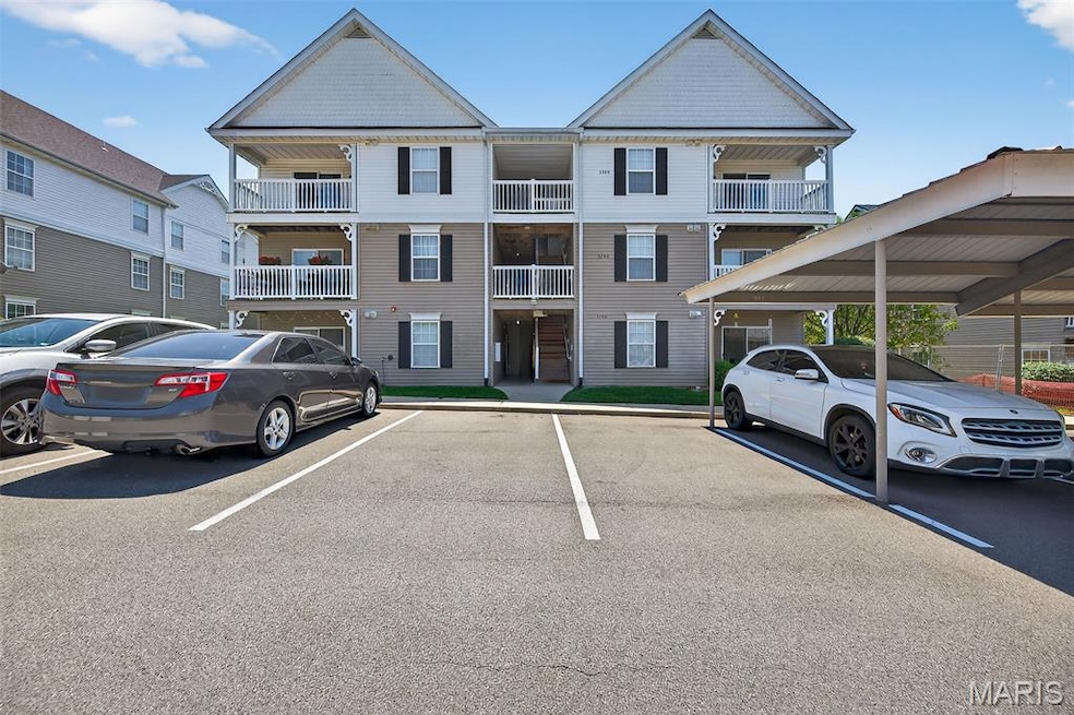 5302 Spring Creek Ln, O Fallon, MO 63368 - photo 1