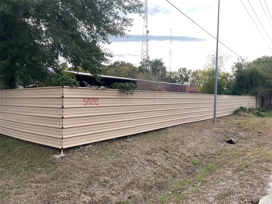 5828 Little York Rd, Houston, TX 77016 - photo 1