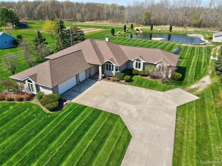 2092 Seymour Rd, Swartz Creek, MI 48473 - photo 1