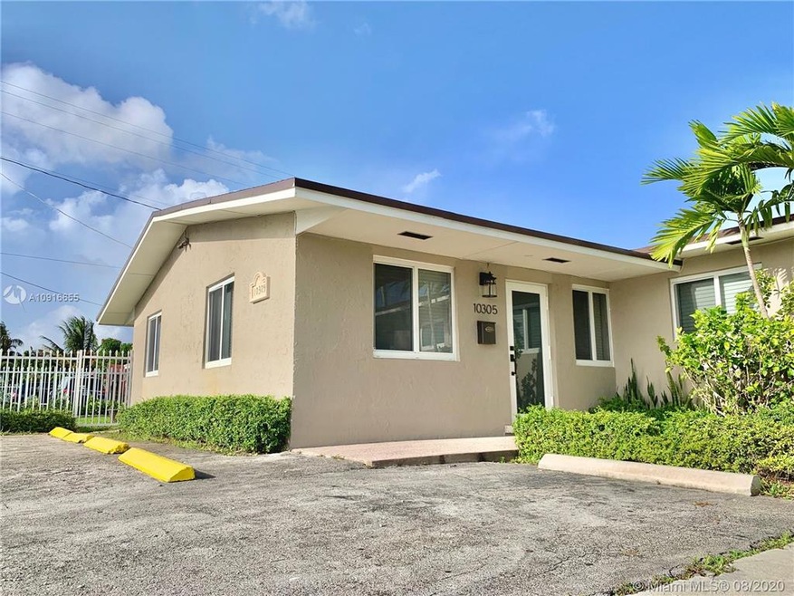 10305 NW 35th Place unit 10305, Miami, FL 33147 - photo 1