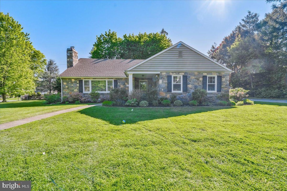 467 Eaton Rd, Drexel Hill, PA 19026 - photo 1