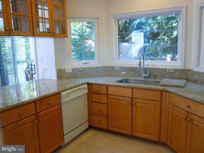 4620 Knight Place, Alexandria, VA 22311 - photo 1