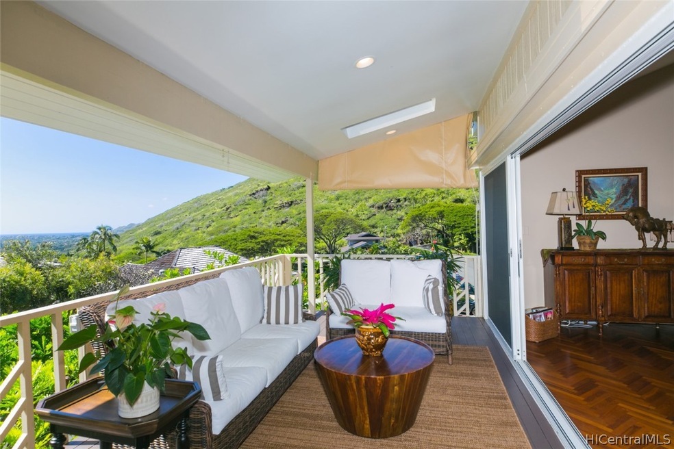 Sold $1,300,000 • Co-Listing Agent