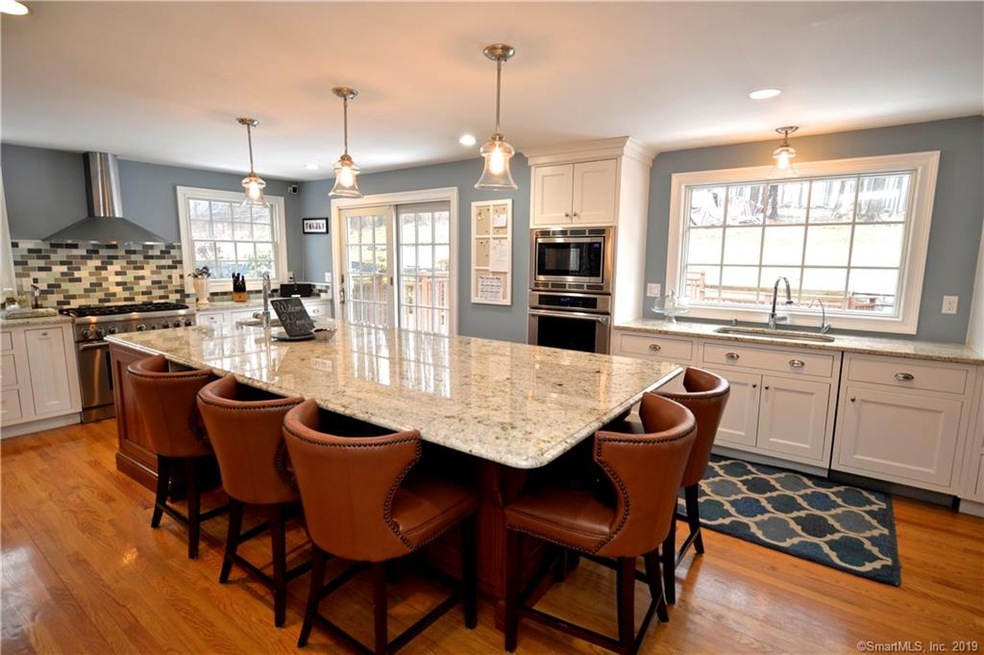 15 Whisconier Rd, Brookfield, CT 06804 - photo 1