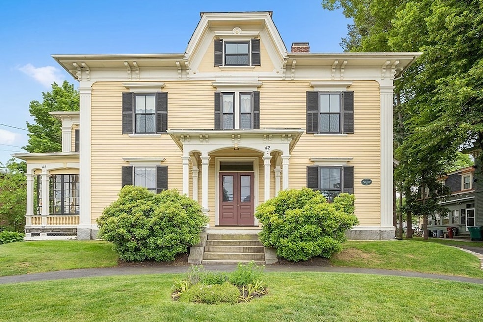 42 Highland St unit 2, Lowell, MA 01852 - photo 1