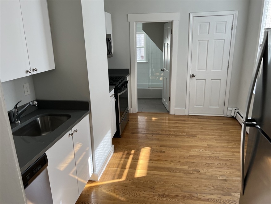 160 Dorchester St unit 3, Boston, MA 02127 - photo 1