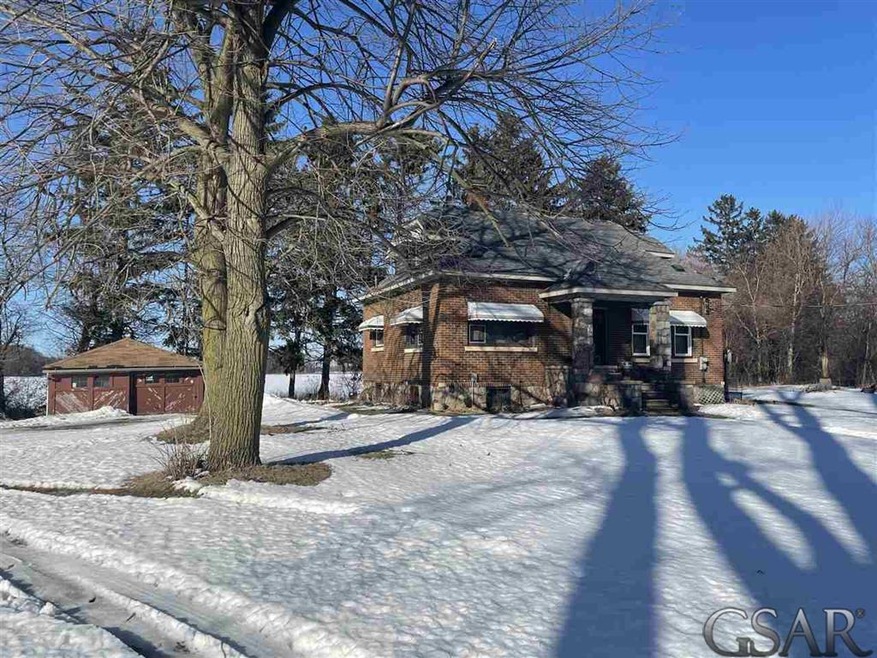 4547 N Ridge Rd, Chesaning, MI 48616 - photo 1