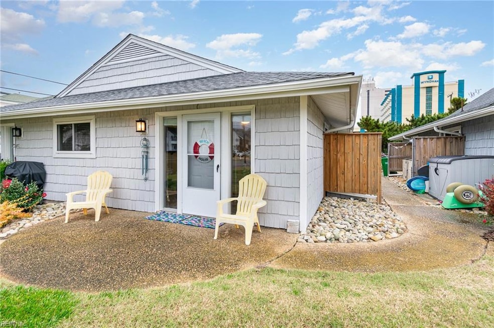 5610 Atlantic Ave unit B, Virginia Beach, VA 23451 - photo 1