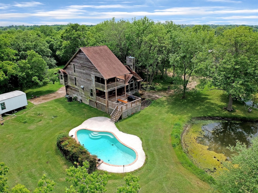 5001 Hayes Rd, Alvin, TX 77511 - photo 1