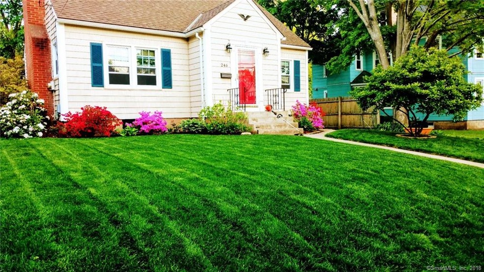 Welcome home to 246 Oak Street of Manchester, CT!!