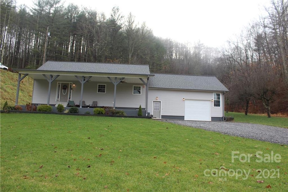 467 Bradford Rd, Burnsville, NC 28714 - photo 1