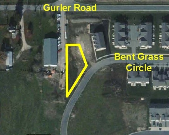 253 Bent Grass Cir, Dekalb, IL 60115 - photo 1